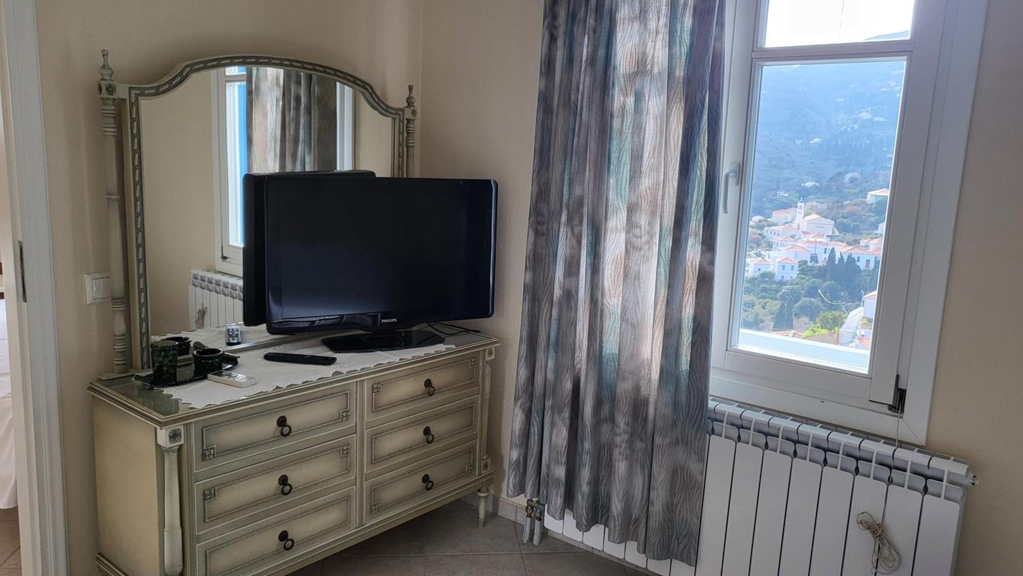 Eirini Home Andros Town Luaran gambar